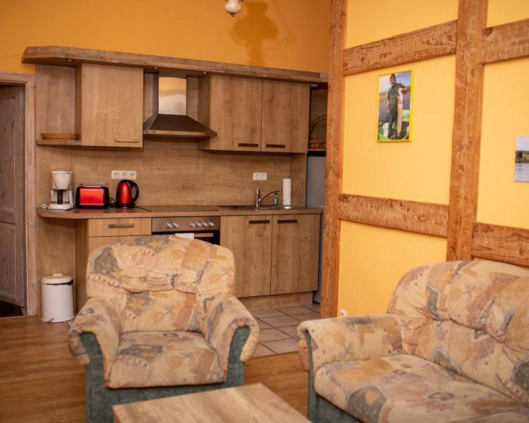 Landurlaub Auf Dem Mellenhof Apartment Funkenhagen Exterior foto